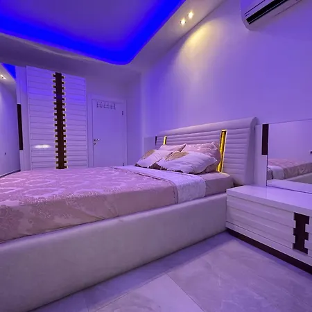 Lumos All-in In Luxury Full Facilities Апартаменти