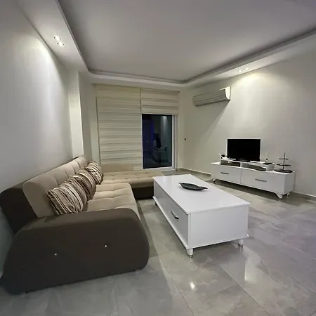 Lumos All-in In Luxury Full Facilities Apartment